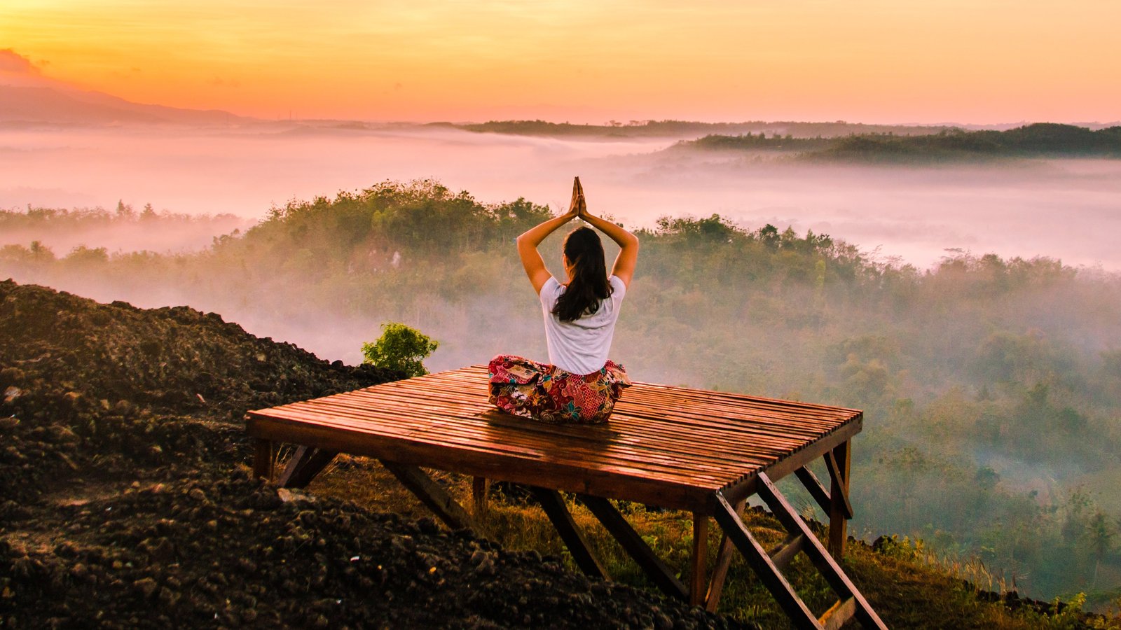 10 Spiritual Retreats in India